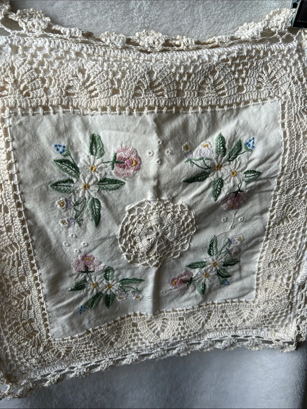 Vintage hand -Embroidered Cream Lace Trim pillow cover shams